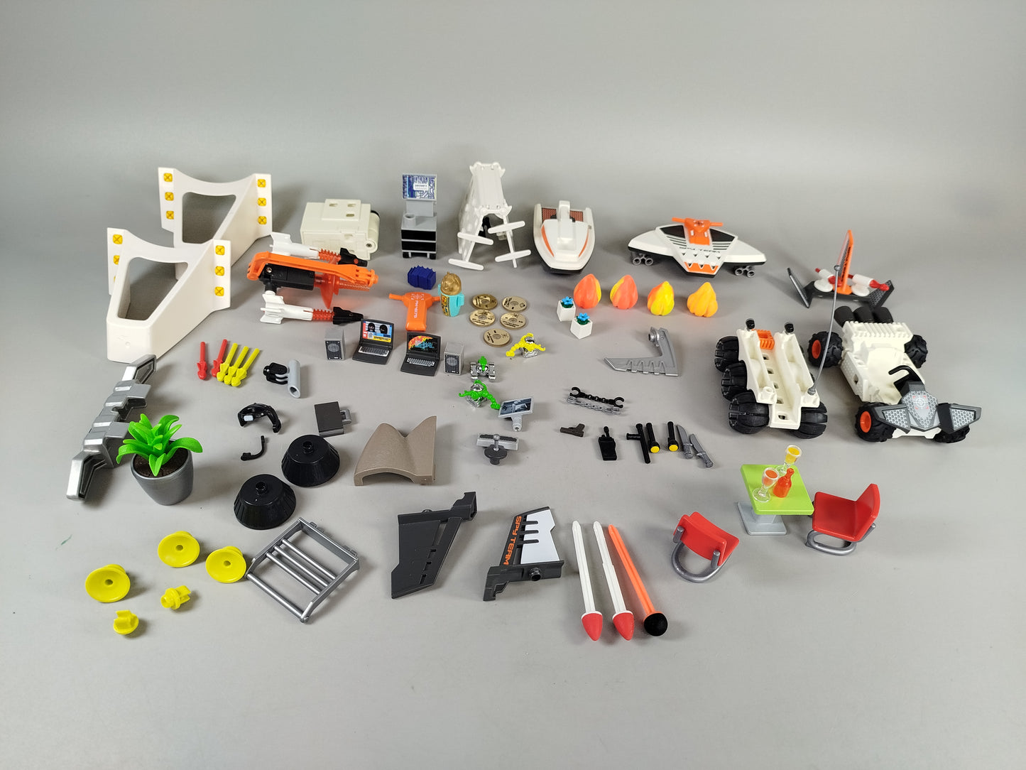 Playmobil Top Agents Hauptquartier Set mit Turbojet & Fahrzeugen