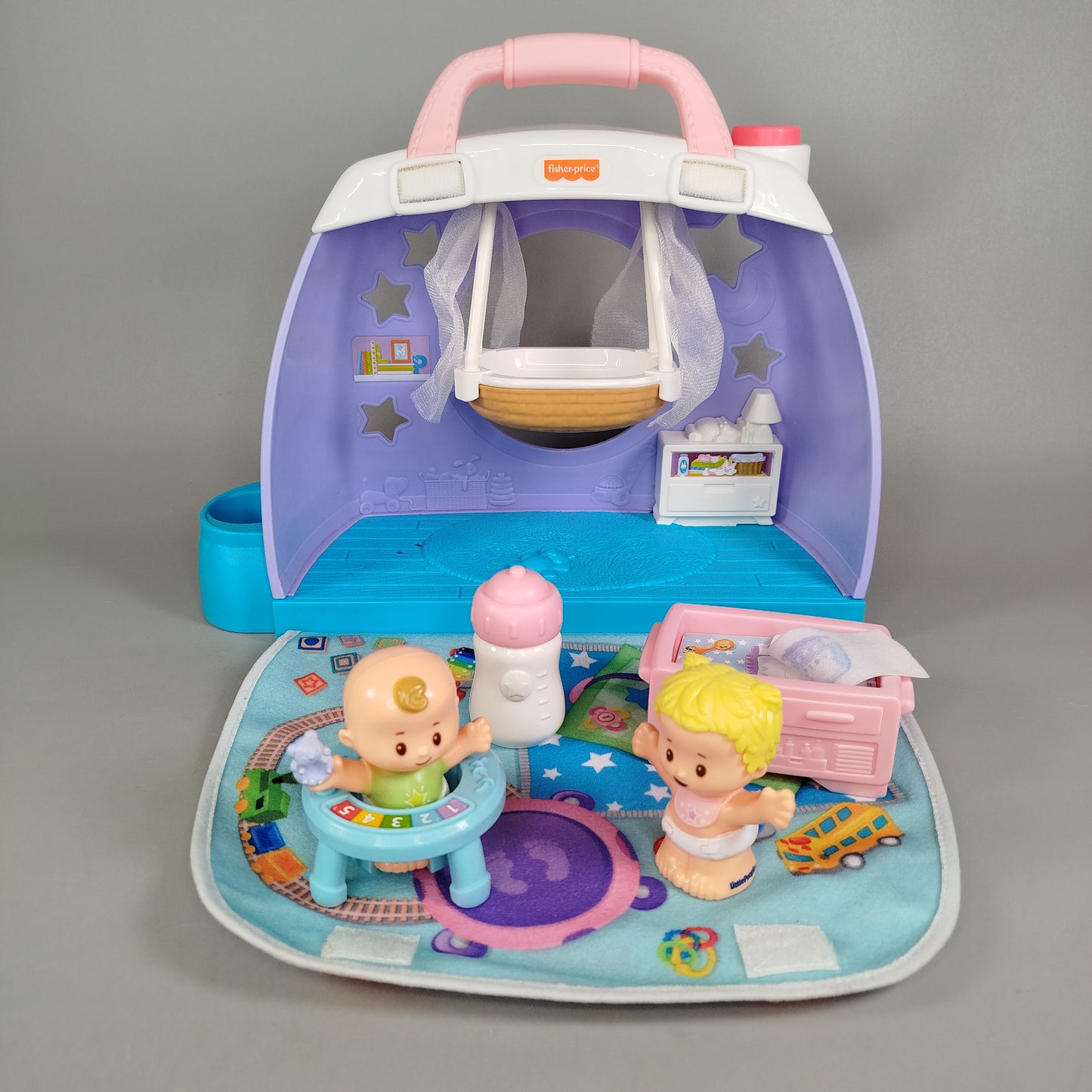 Fisher-Price Little People Babyzimmer Spielset mit Tragetasche
