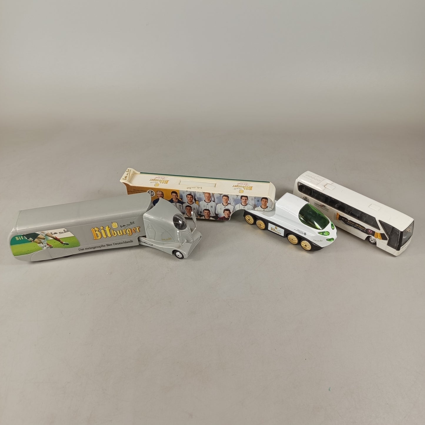 Bundle Bitburger Dynamo Set von 4 Trucks & Bus Modellautos