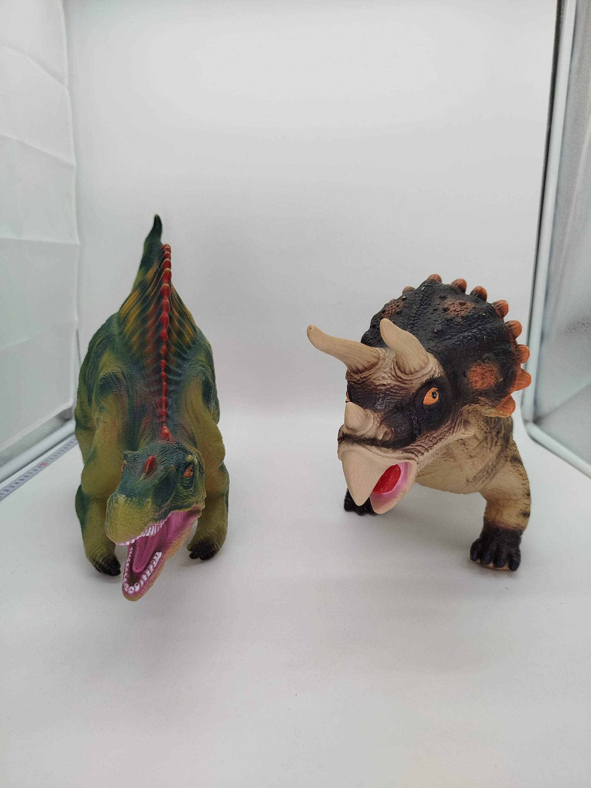 Dinosaurier Set – Triceratops & Spinosaurus 