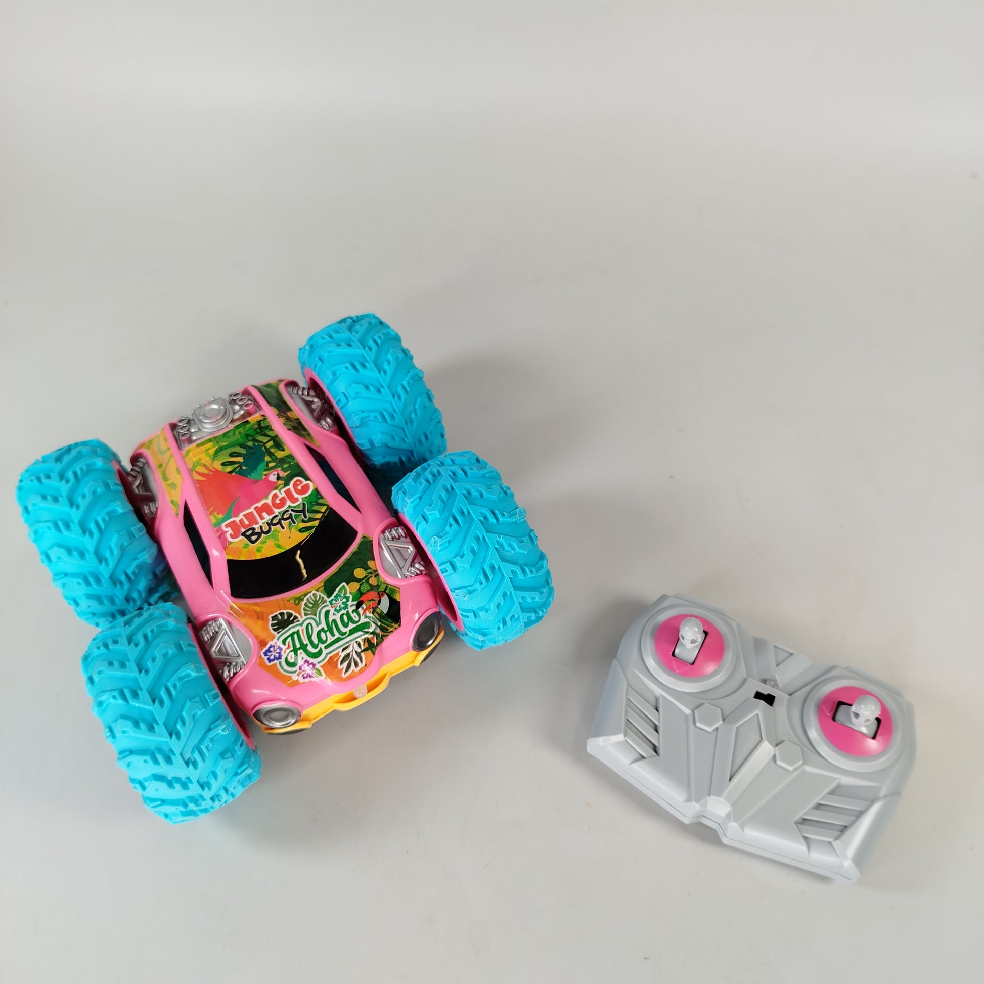  RC-Spielzeug-Set: Stuntauto und Mini-ATVs