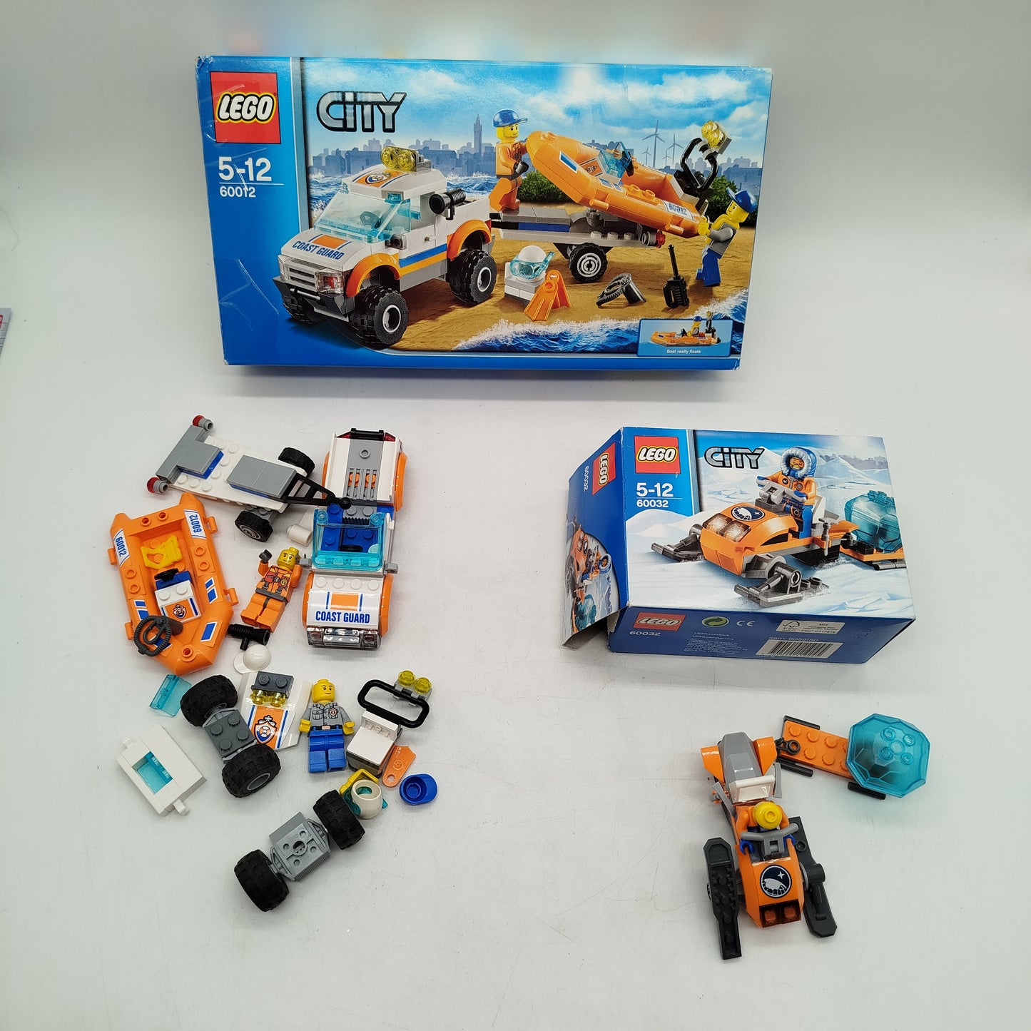 LEGO Bundle City 60012 60032 Set von 2 Boot & Snowmobil, gebraucht, ab 6 Jahre 