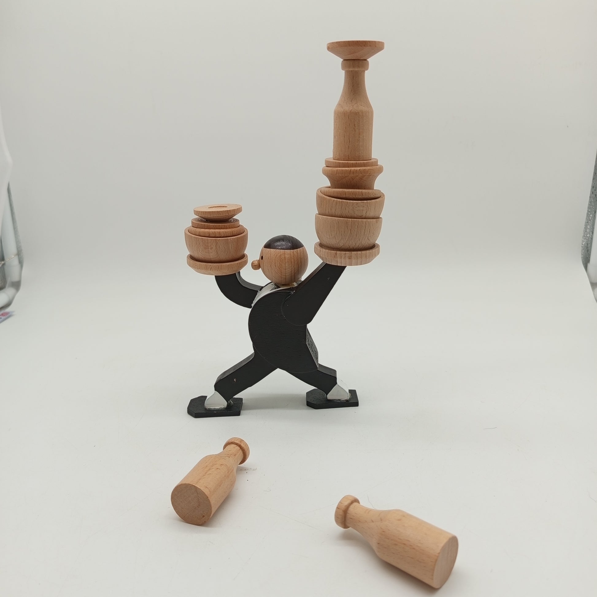 Kikkerland Holz-Stapelspiel – Don't Tip the Waiter!, sehr gut