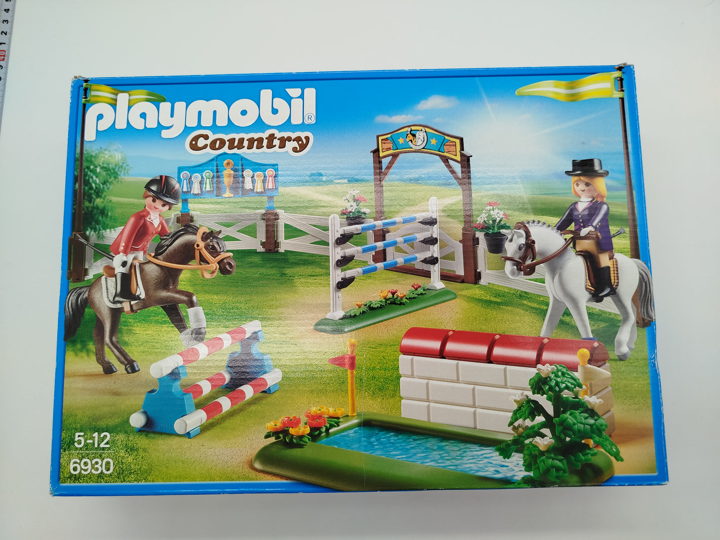 PLAYMOBIL Playmobil Country – 2 Figuren, 1 Pferd und Hindernisse
