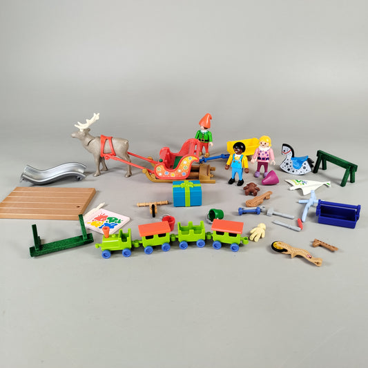 Playmobil Weihnachtswerkstatt Set von 3 Figuren mit Zubehör