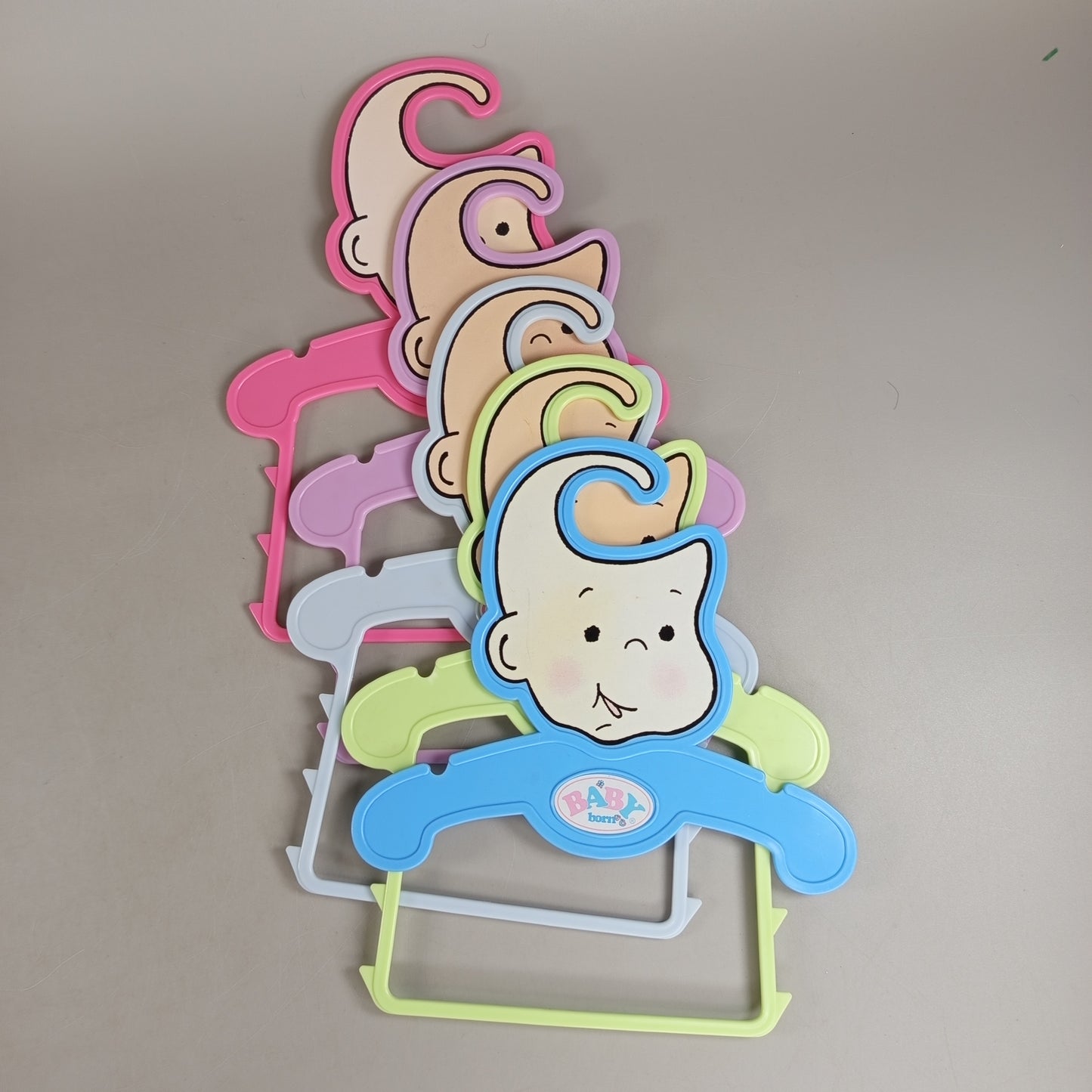 Zapf Creation Baby born Kleiderbügel-Set für Puppenkleidung – 28 Stück