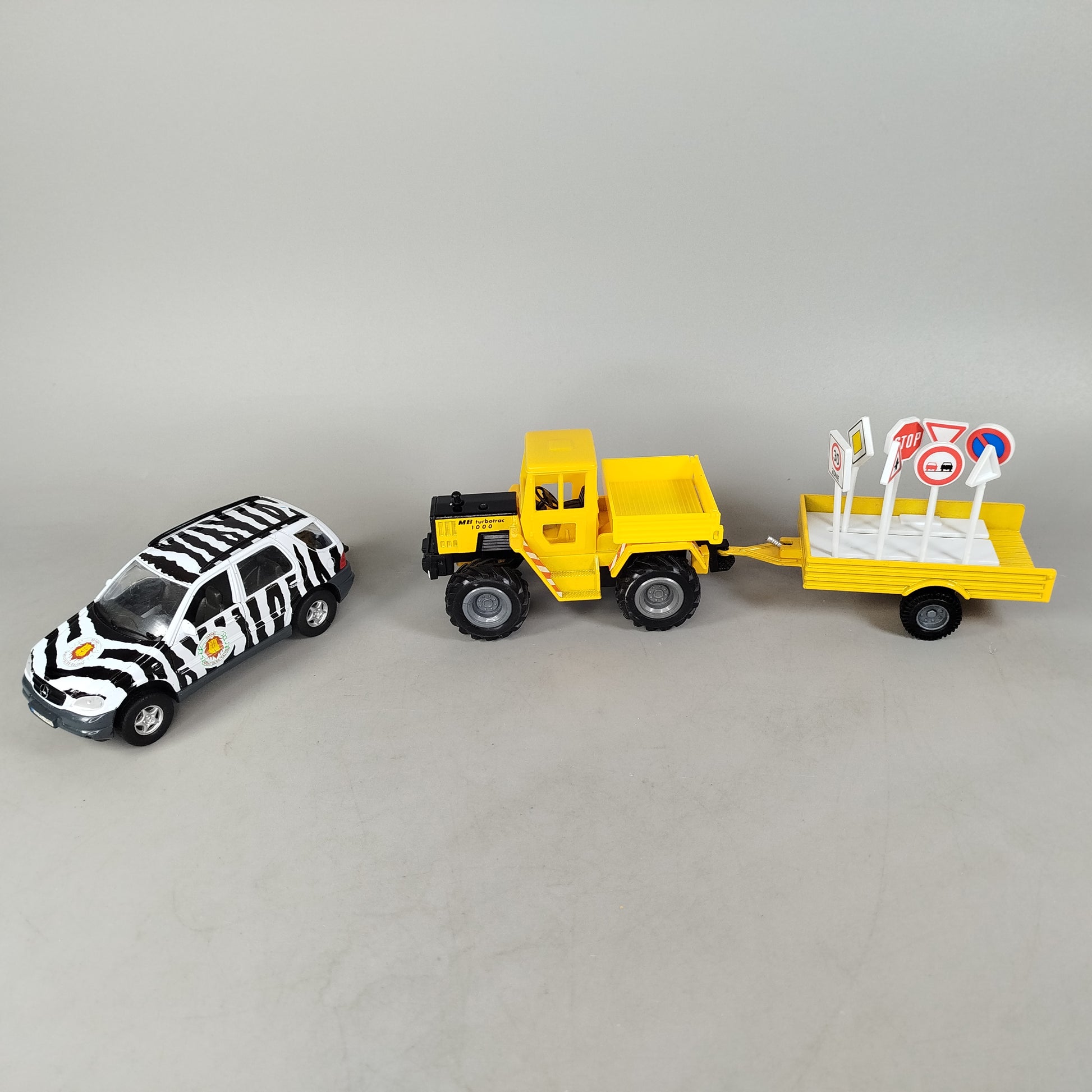 Welly Bundle SUV M26 Set von 3 Autos & Anhänger, ab 3 4 5 Jahre | ✅ geprüft 