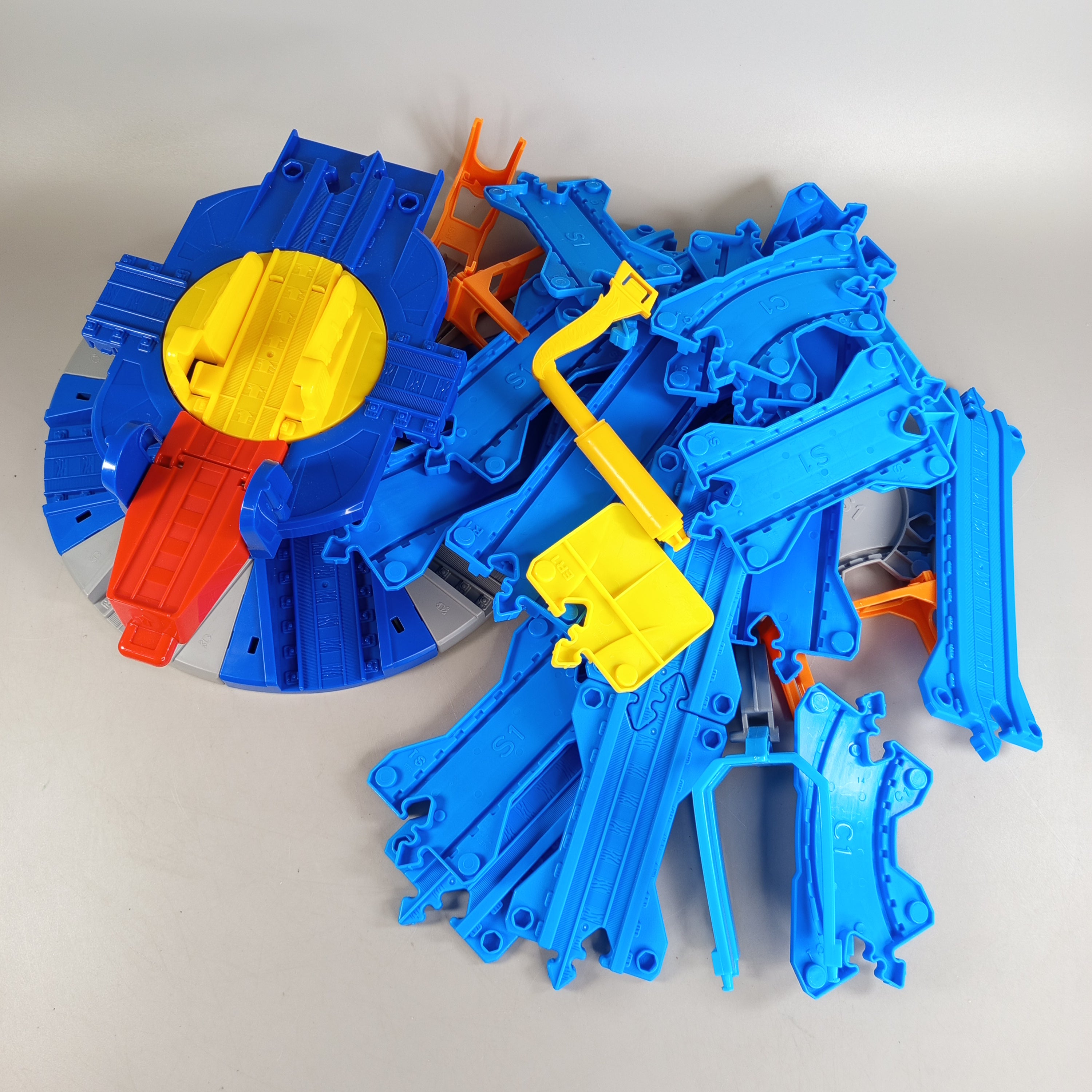 Bundle Mattel Stunt Devils Action Arena, gebraucht, ab 6 Jahre 