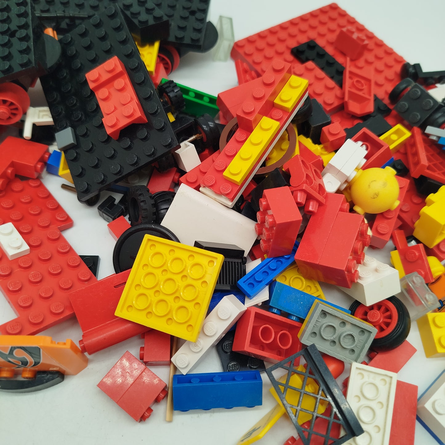 LEGO Konvolut ca. 1,8 kg – Bausteine & Teile