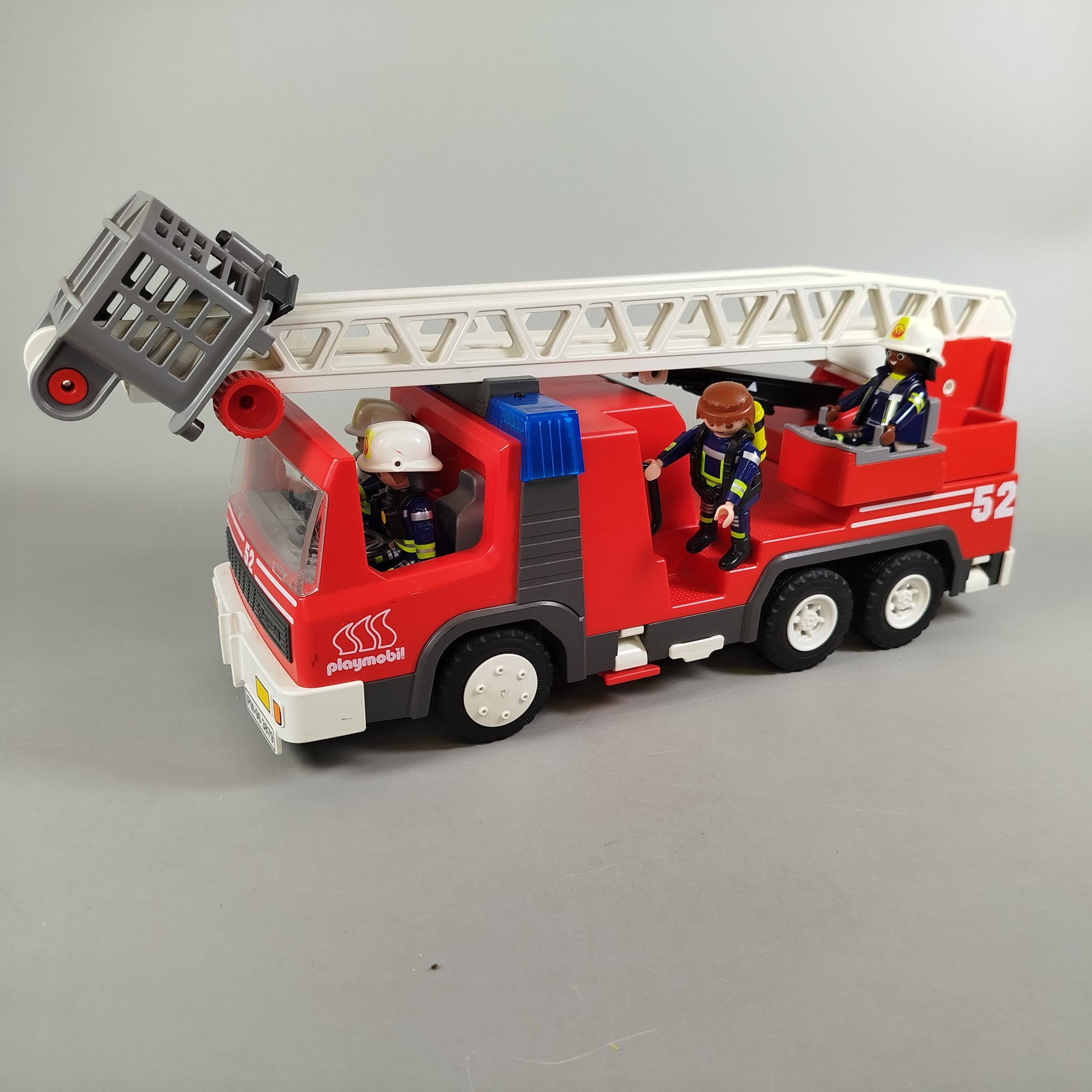 Playmobil Feuerwehrfahrzeug mit Leiter – Set von 4 Figuren