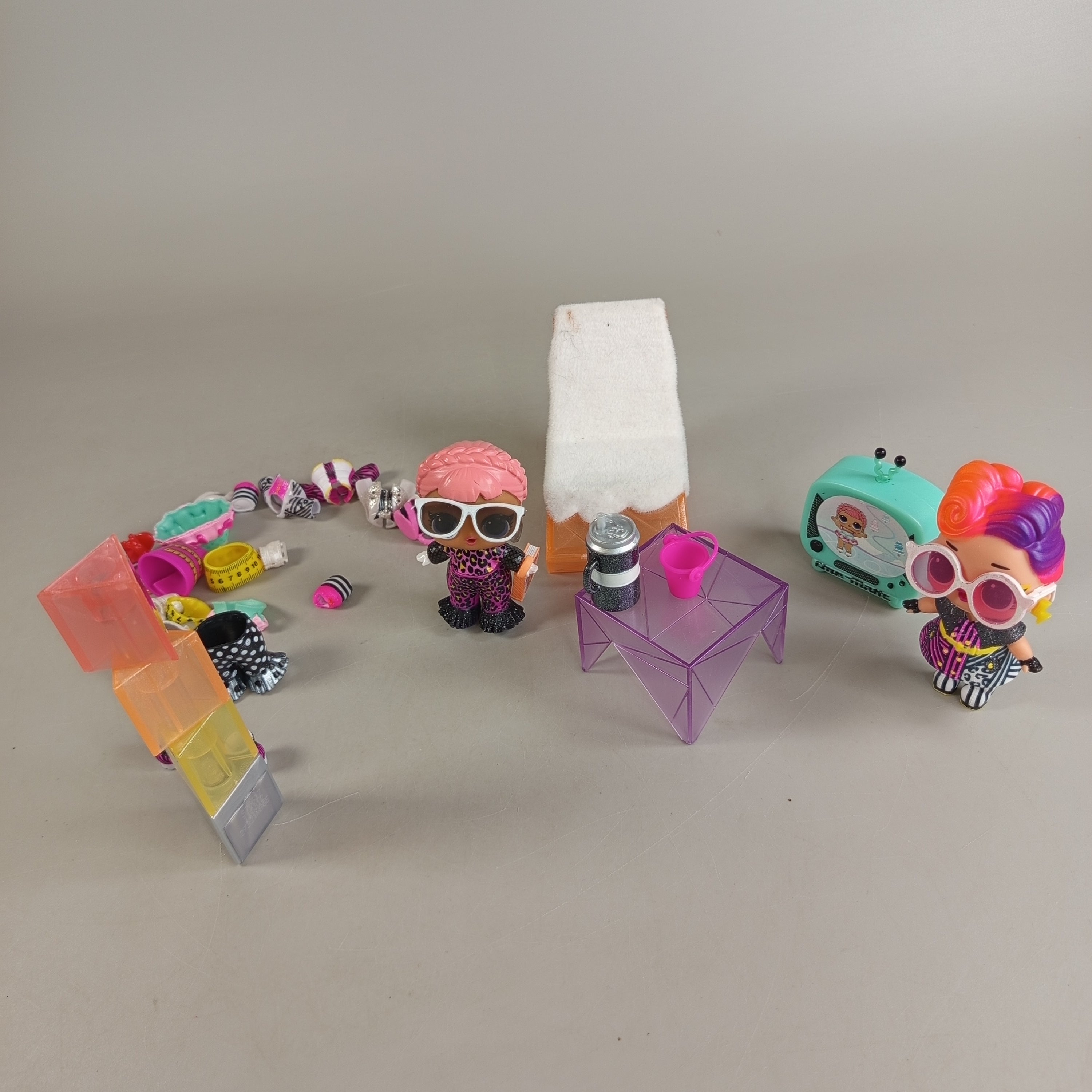 LOL Surprise Puppen-Set – 2 Puppen mit Zubehör