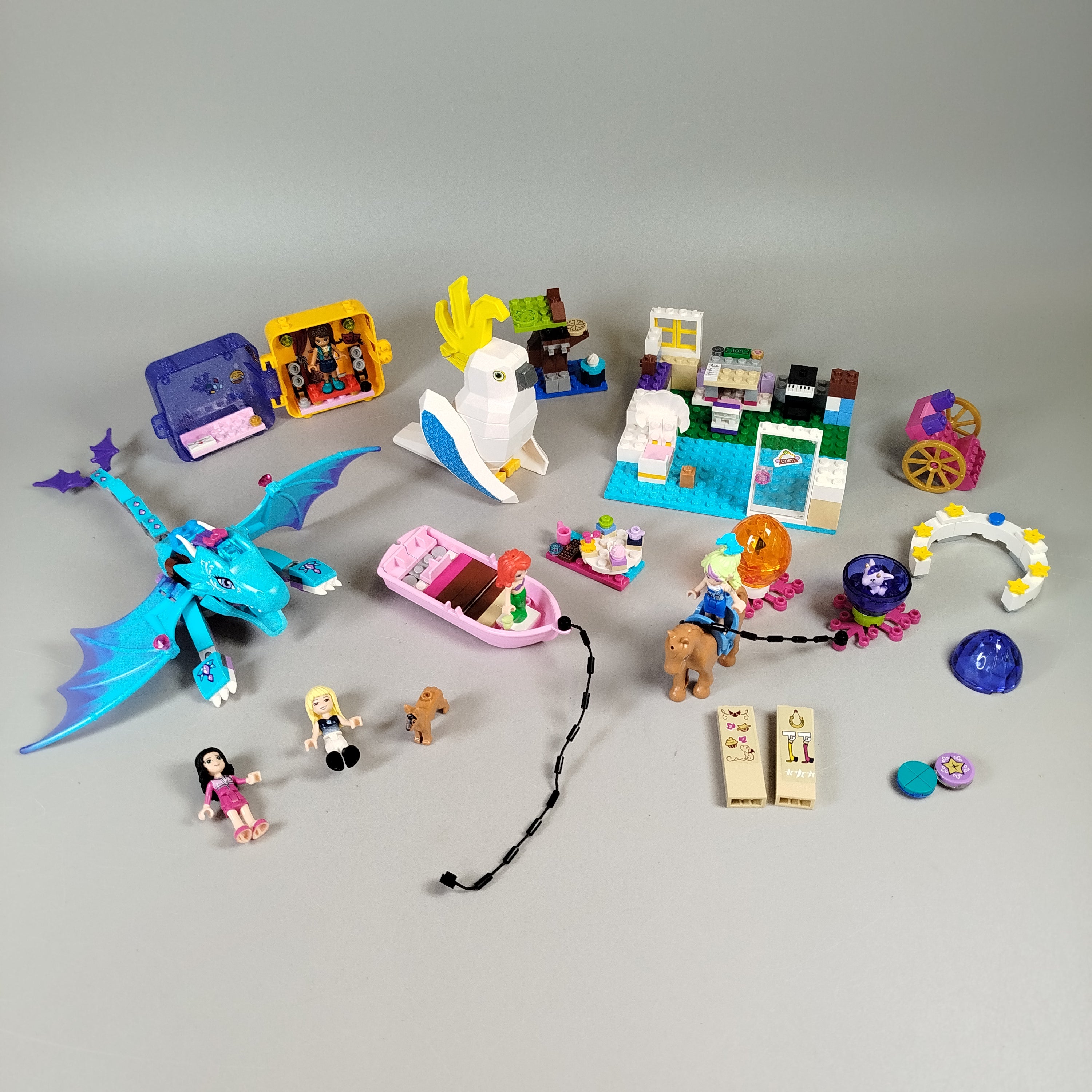 LEGO Friends & Elves Konvolut ca. 1,9 kg mit Figuren und Anleitungen