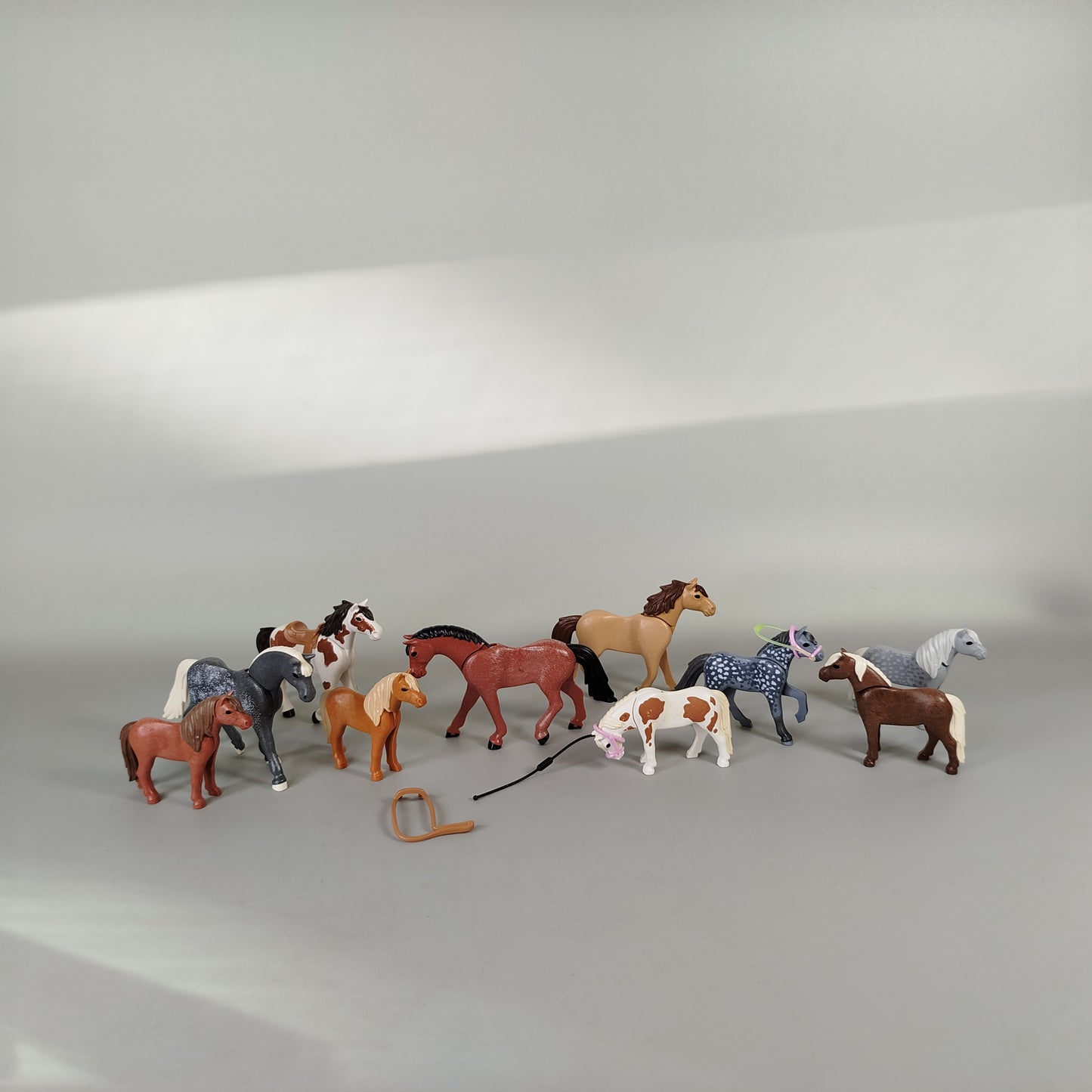 Playmobil Pferde Set von 10 Figuren – mit Fohlen & Zubehör