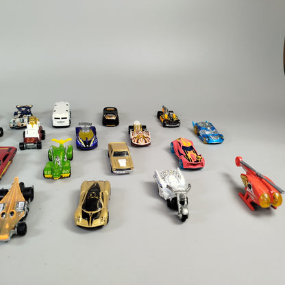Hot Wheels Fahrzeuge Set von 26 – verschiedene Modelle