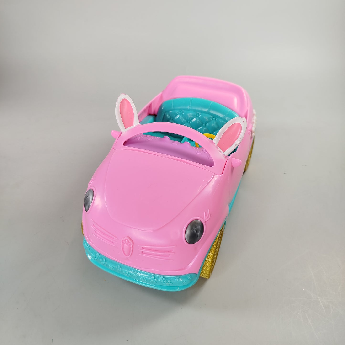 Puppenhaus & Figuren Konvolut - Spielplatz, Puppen, Auto, bunt gemischt