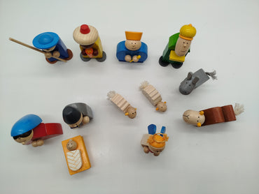 HABA Weihnachtskrippe Holzspielzeug – Set von 12 Figuren, neuwertig