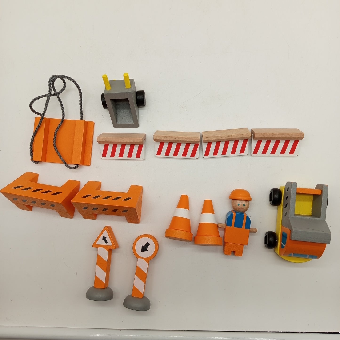 Small Foot Baustellen Spielset mit Kran, Fahrzeugen & Zubehör – Holz