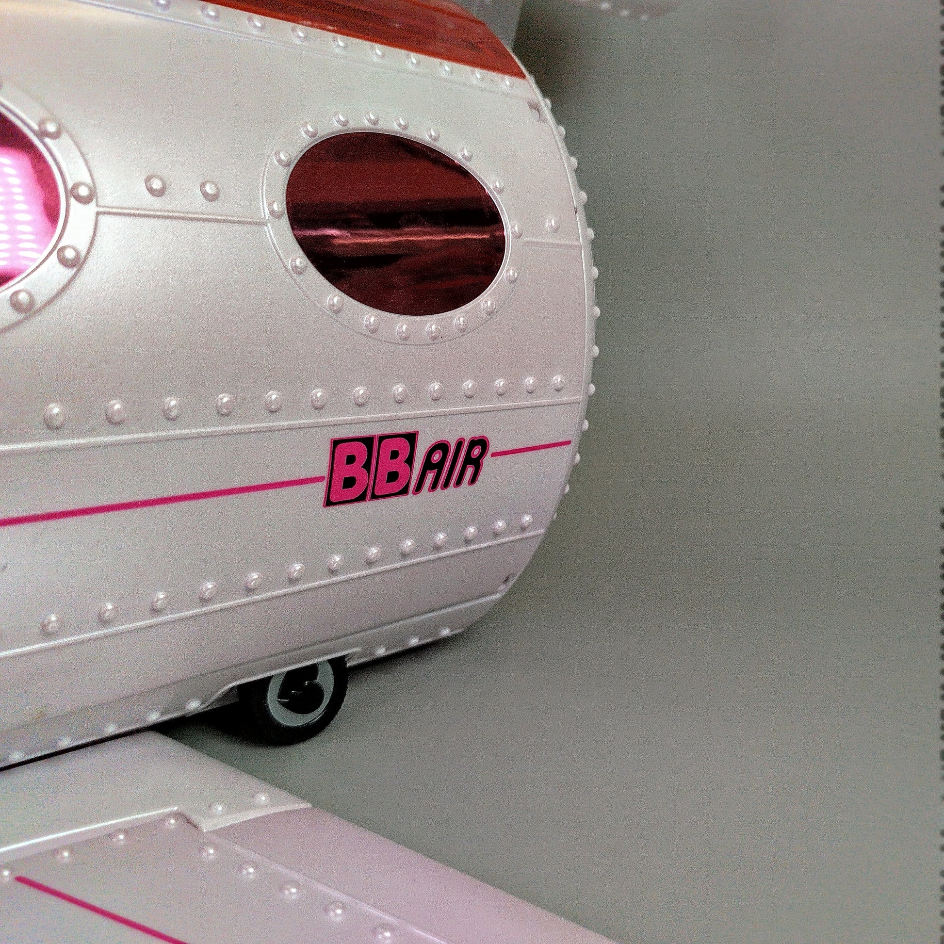 L.O.L. Surprise Flugzeug-Spielset BB Air, mit Figuren & Zubehör