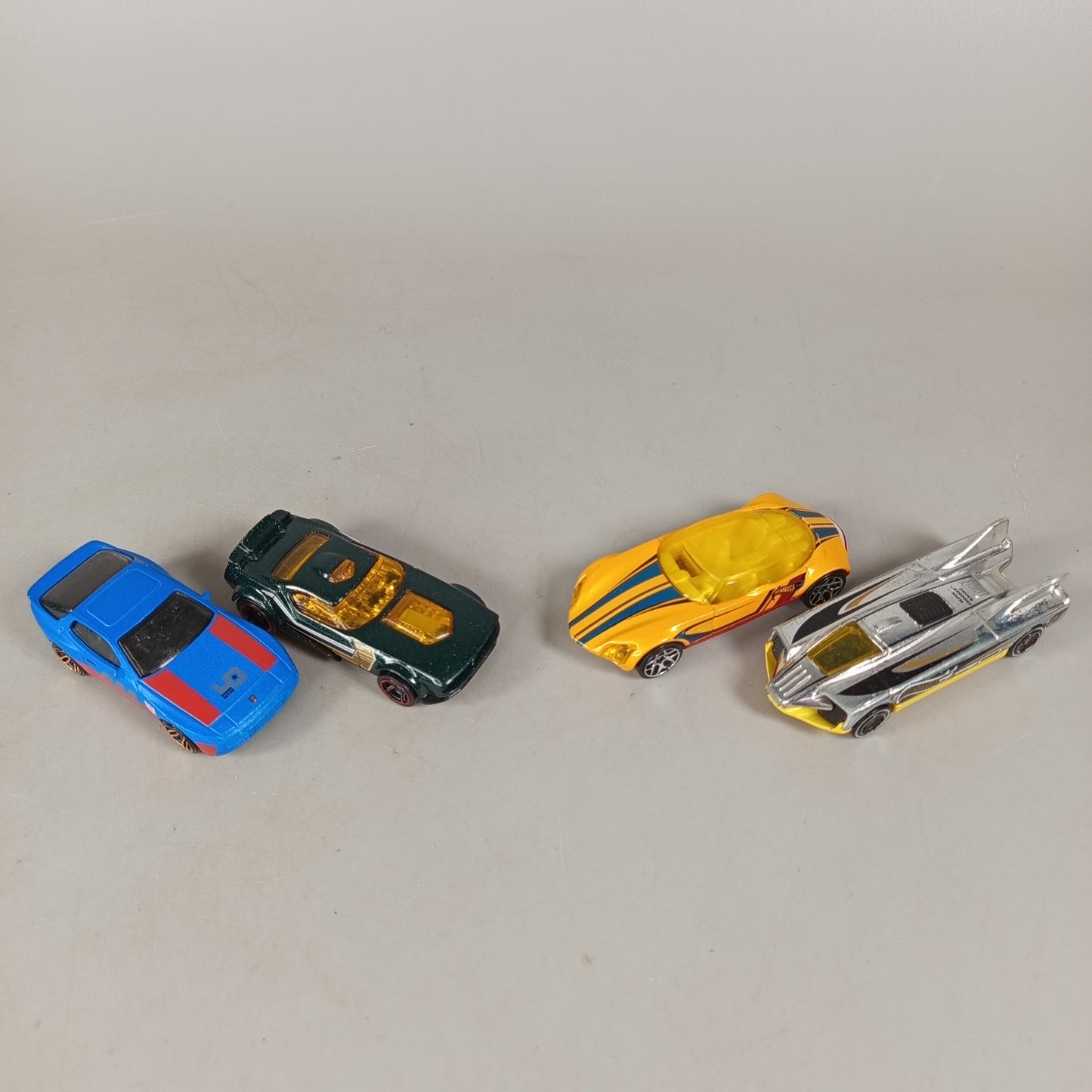 Hot Wheels Bundle Rennwagen 16x Autos
