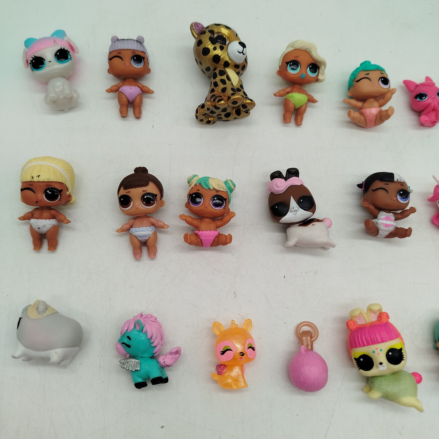 LOL Surprise! Bundle Lil Sisters & Pets 20x Figuren