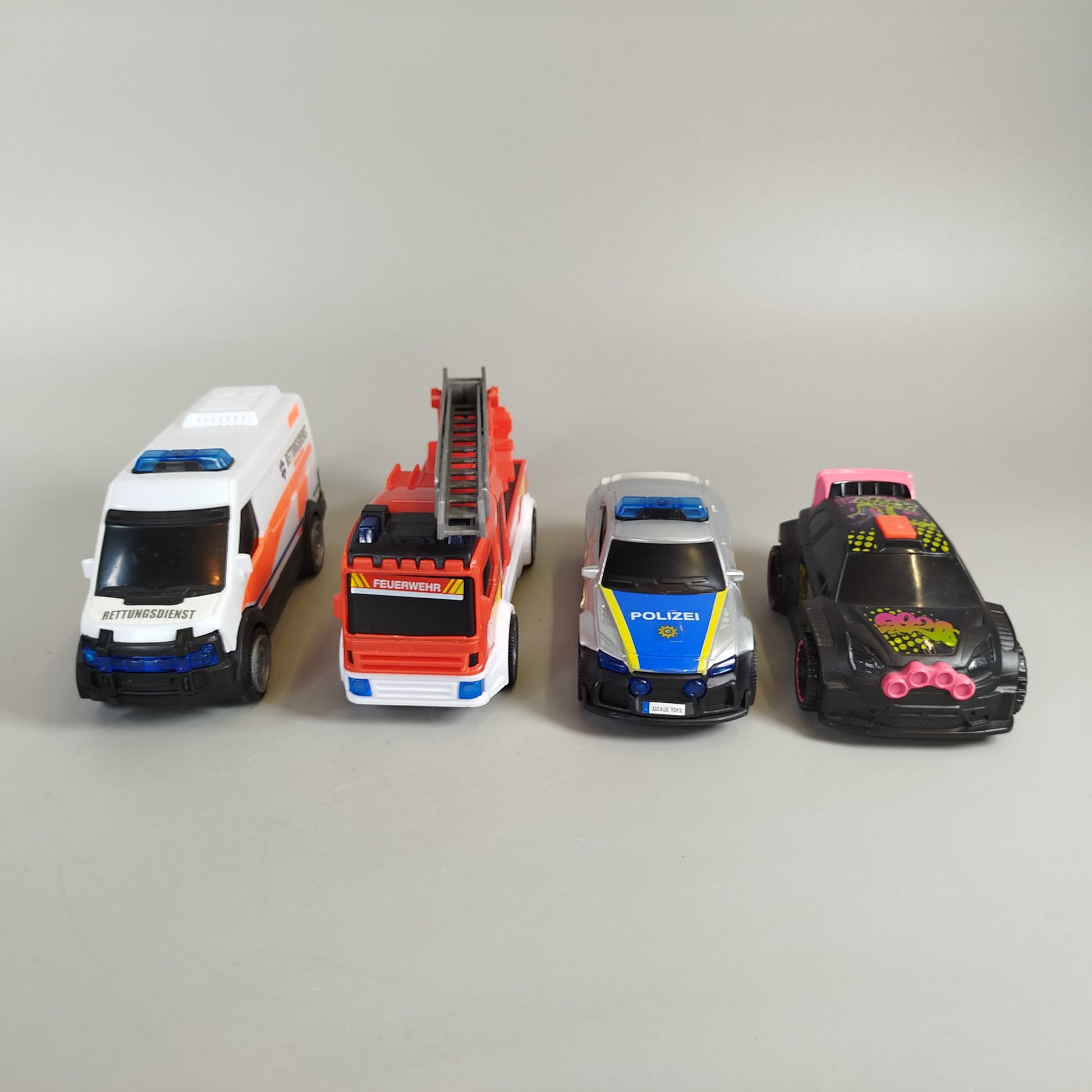 Miniaturfahrzeuge Set von 4 – Rettung & Rennen