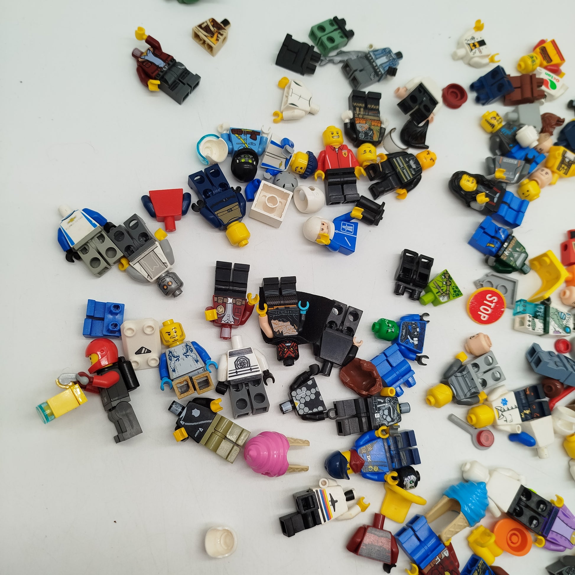 LEGO Figuren und kompatibel mit LEGO - Figurenteile, Zubehör, Drache