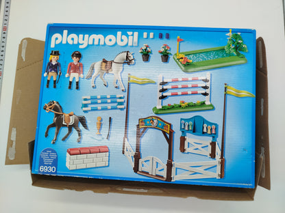 PLAYMOBIL Playmobil Country – 2 Figuren, 1 Pferd und Hindernisse