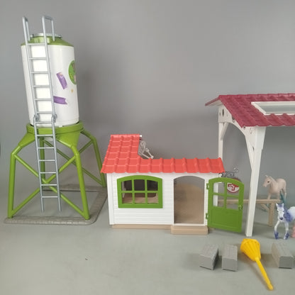 Schleich Bundle Bauernhof Stall & Pferdefiguren