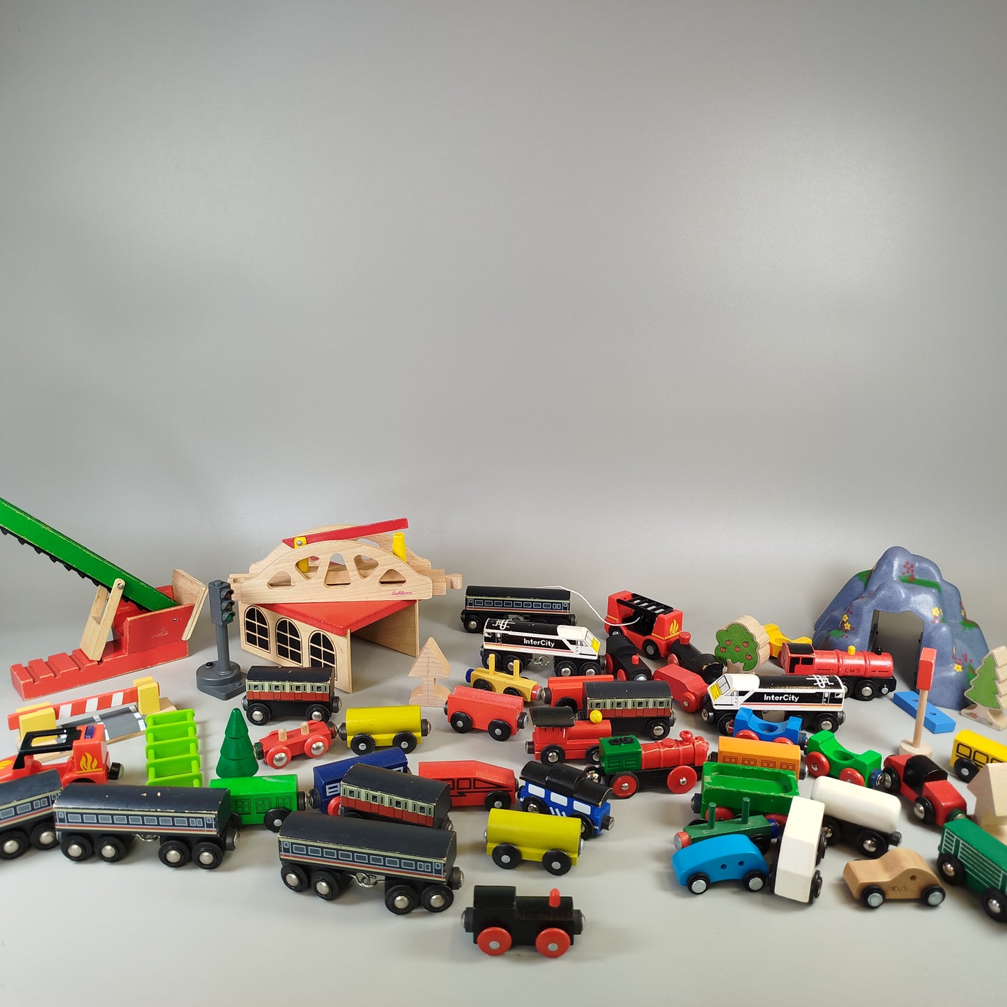 Holz Eisenbahnwelt Spielset – Züge & Schienen