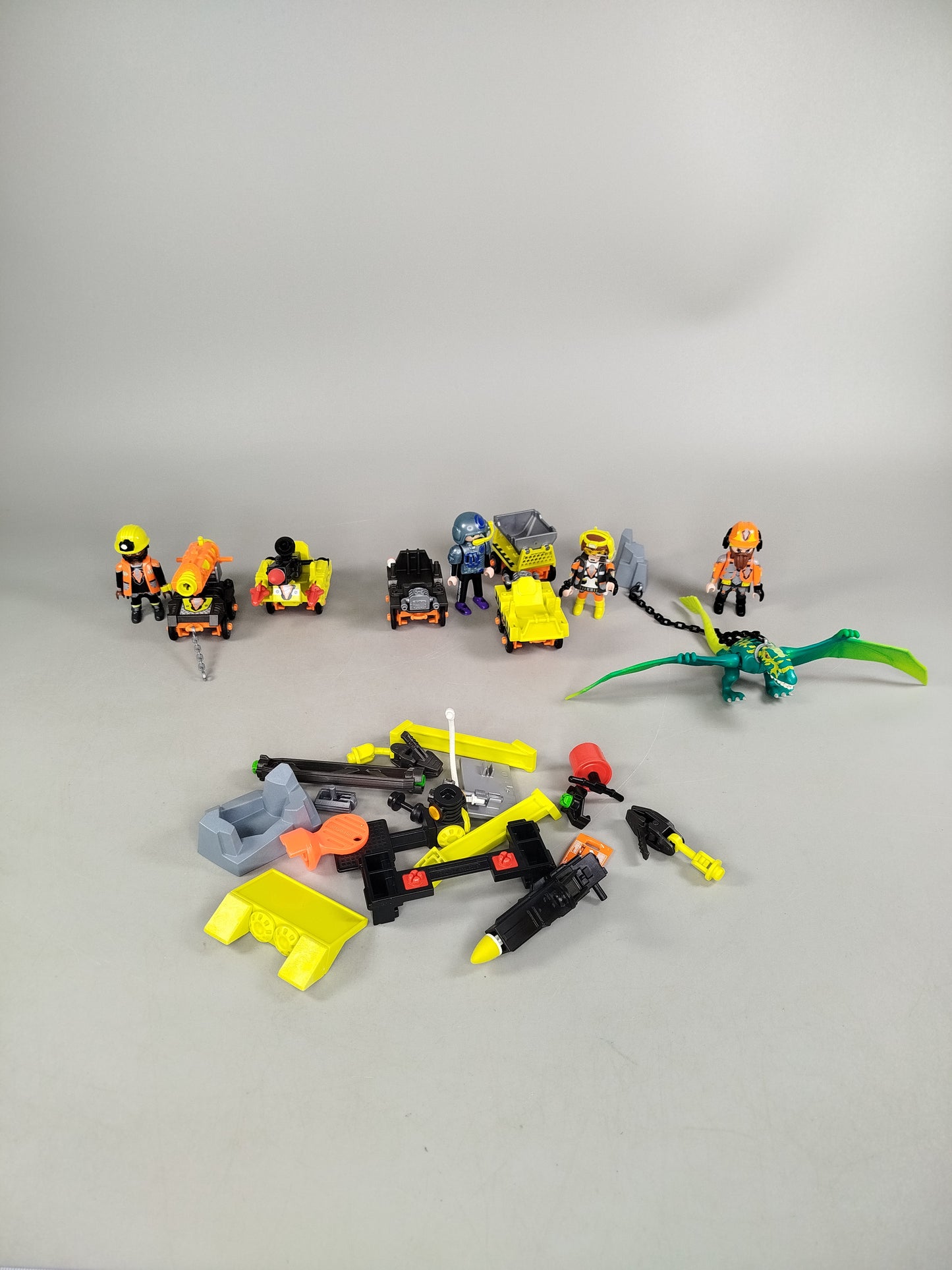 Playmobil Dino Rise Abenteuerset 70925, 70929 – mit Figuren & Fahrzeugen