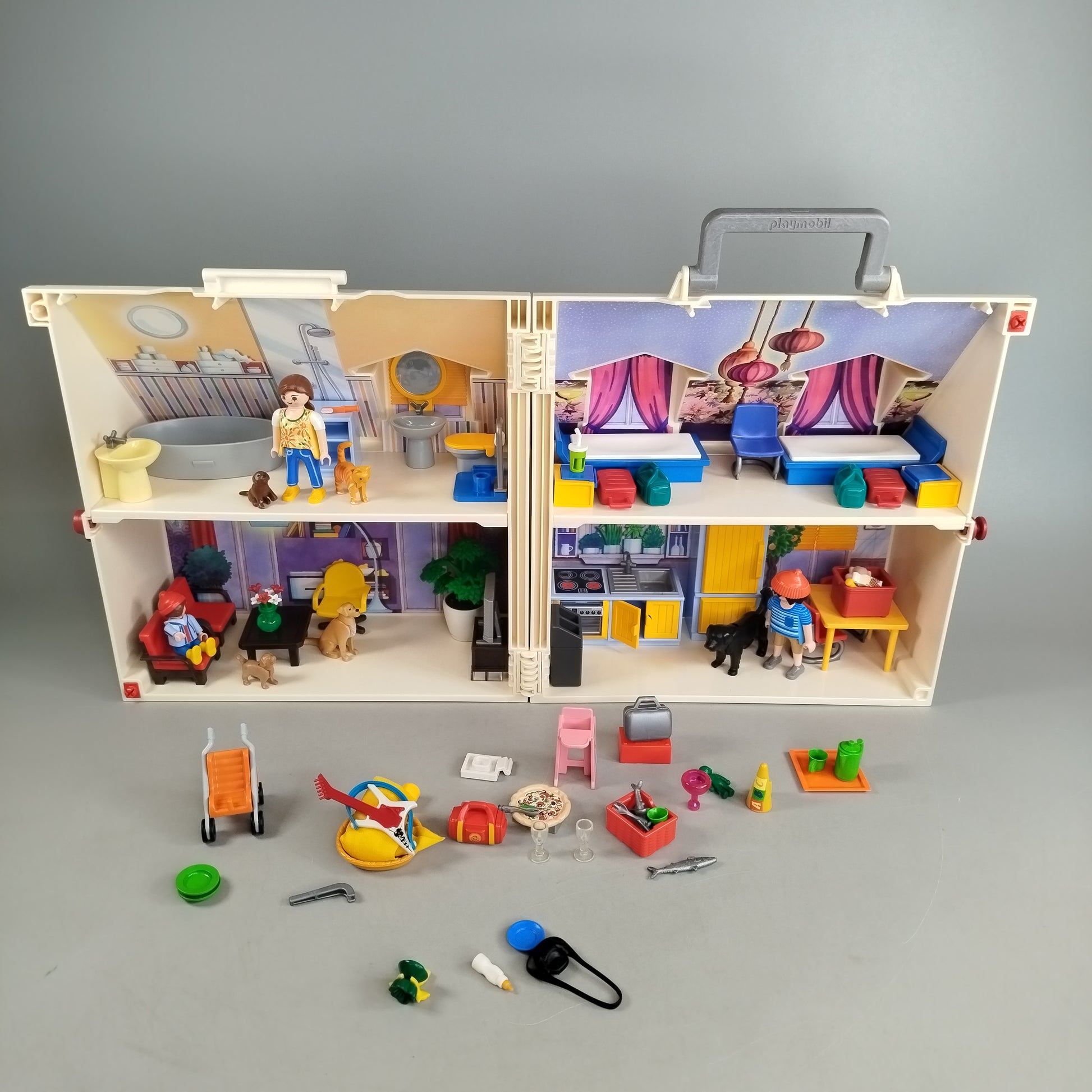Playmobil Puppenhaus – Modernes Mitnahmehaus mit Figuren & Zubehör Set