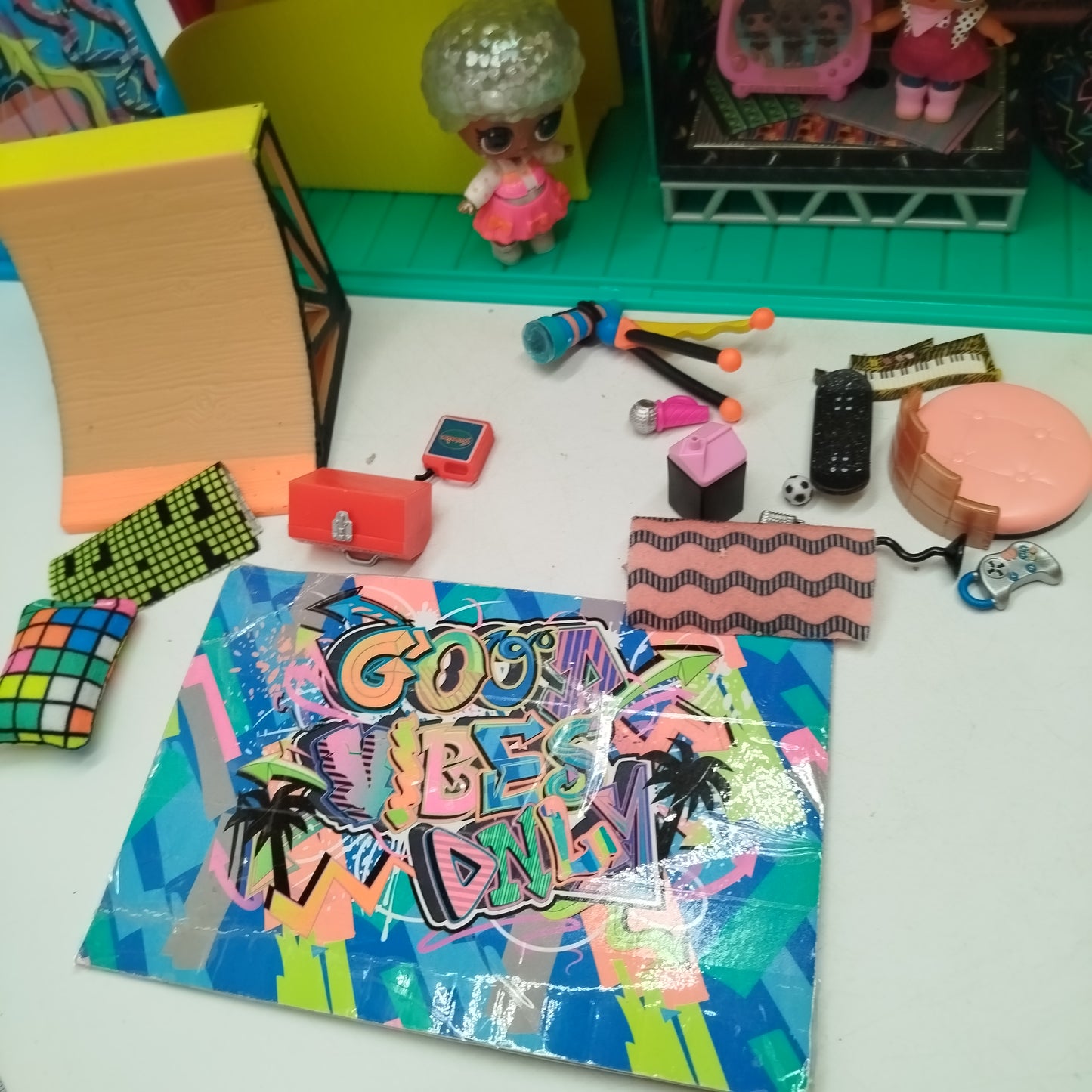 MGA L.O.L. Surprise Clubhouse Playset Puppenhaus