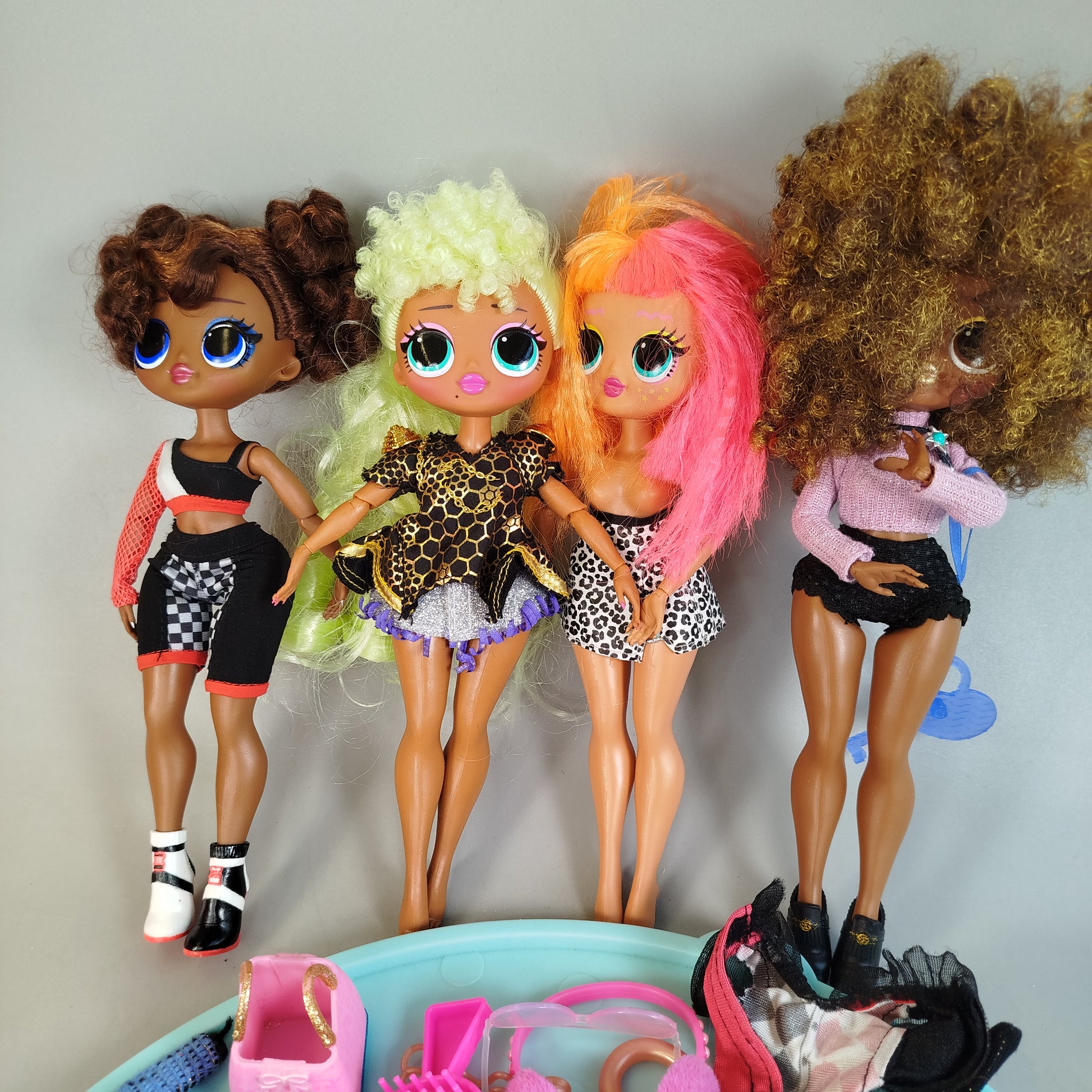 L.O.L. Surprise! Bundle O.M.G. 4x Puppen, ab 3 4 5 Jahre | ✅ geprüft 