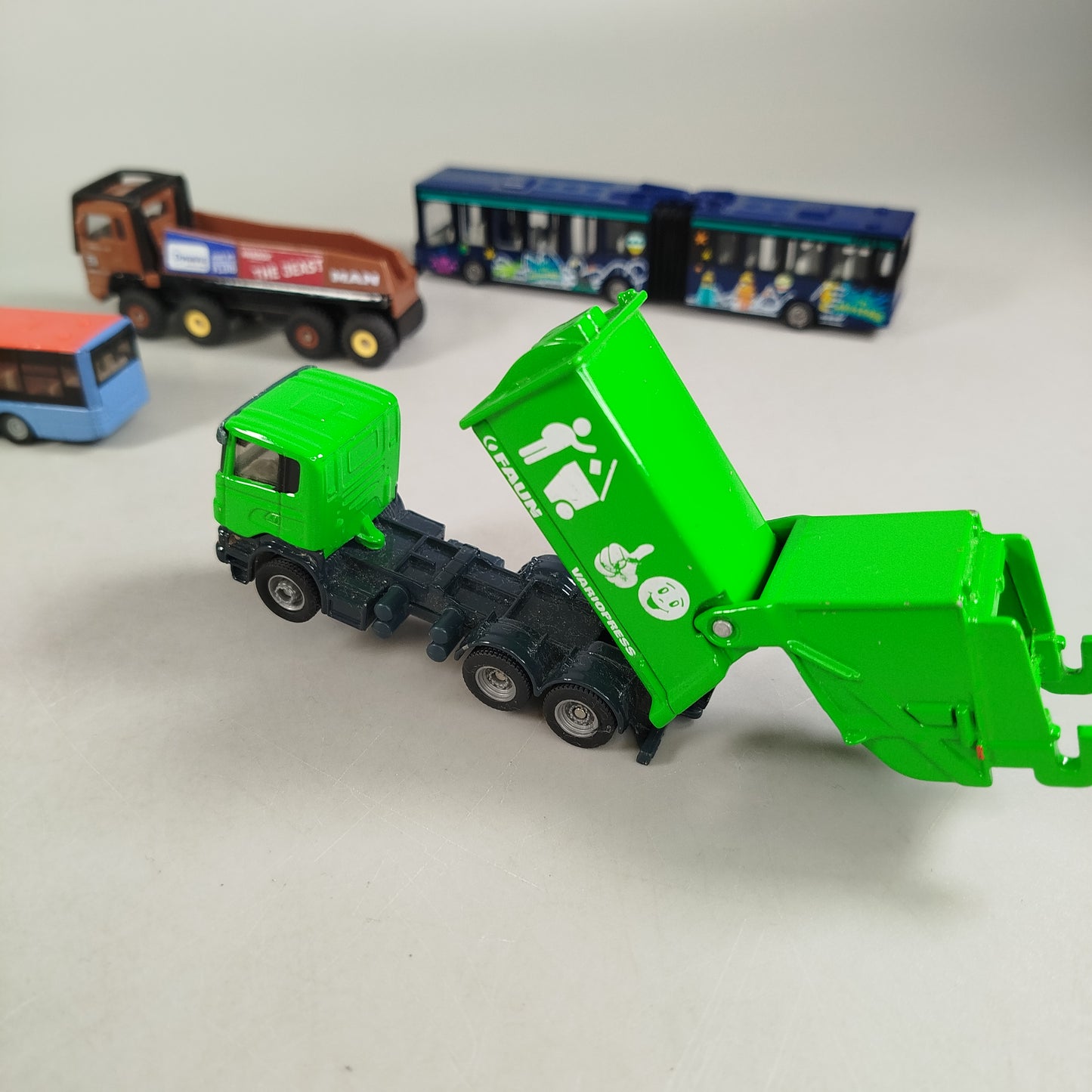 Bundle Siku 🚗💥 x8 Fahrzeugset, neuwertig, ab 3 4 5 Jahre | ✅ geprüft 