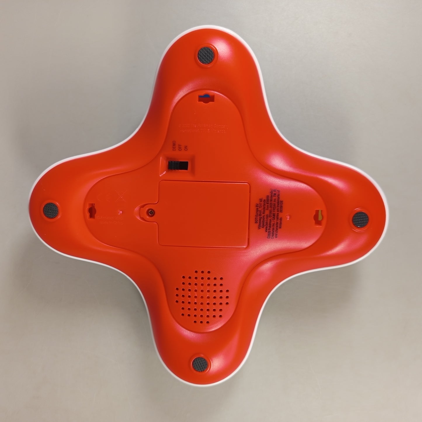 BOTI Pokémon Trainer Trivia – Elektronisches Quizspiel mit Pokéball