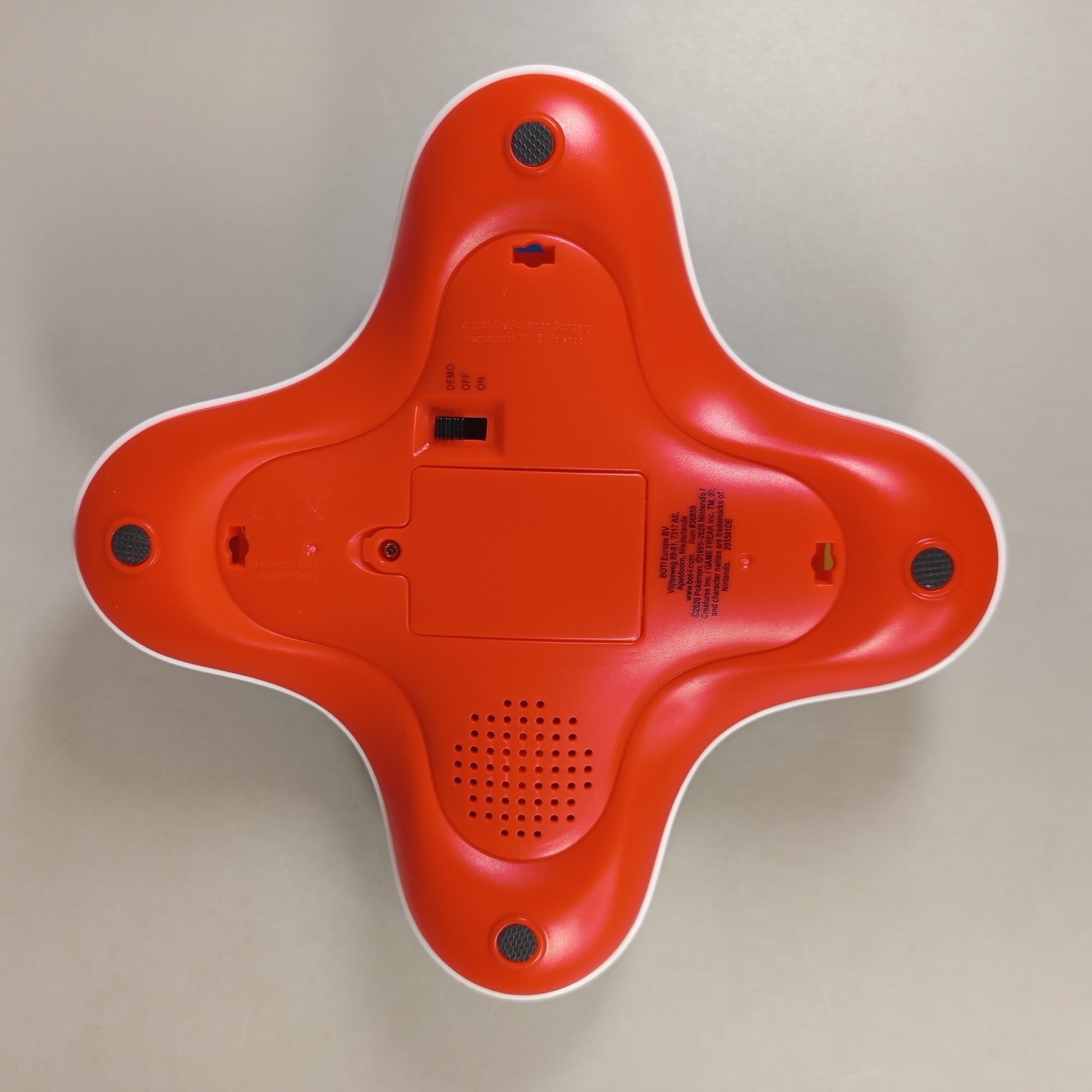 BOTI Pokémon Trainer Trivia – Elektronisches Quizspiel mit Pokéball