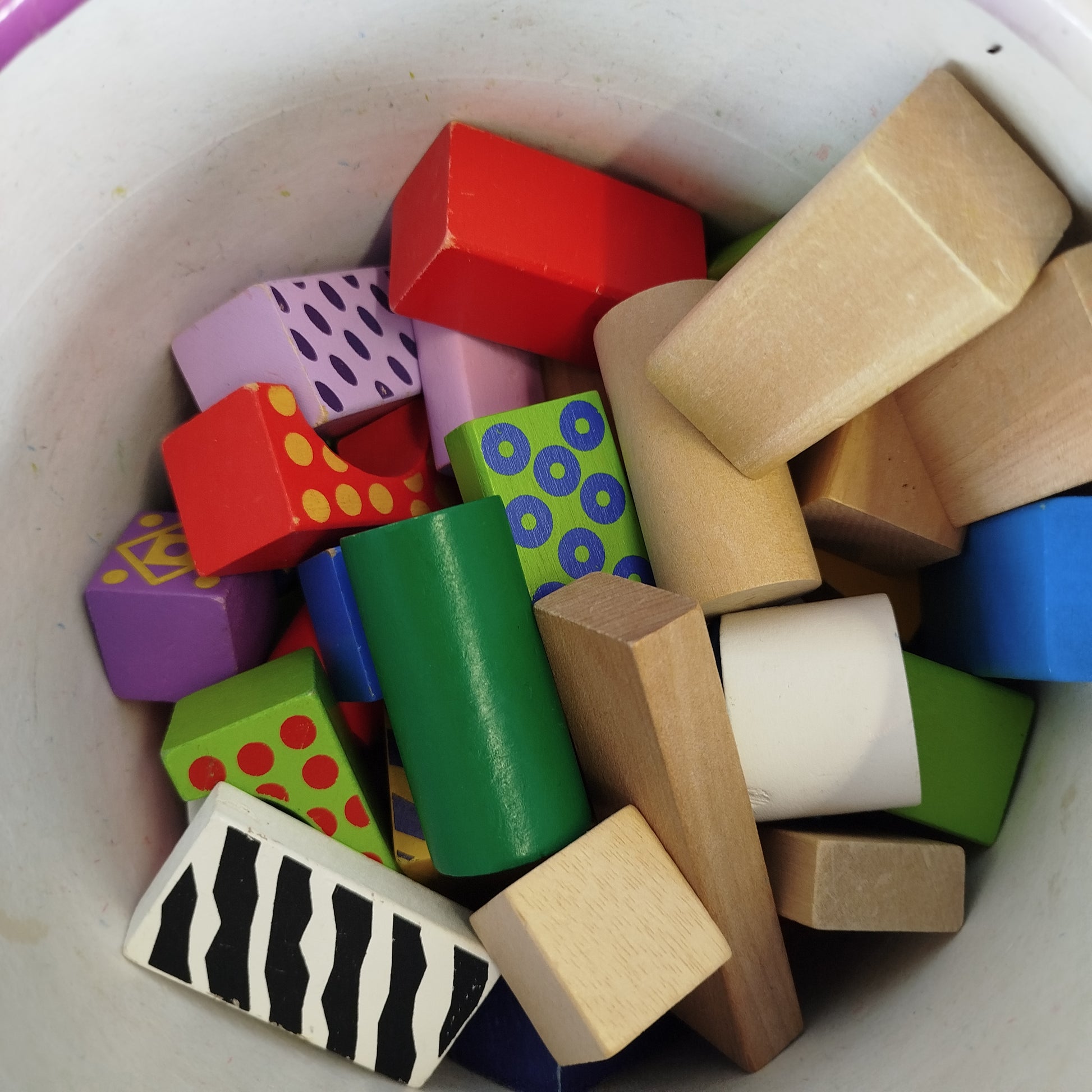 Holzbaustein-Set – 100 Teile, vielseitig, inkl. Behälter