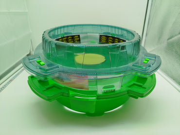 Hasbro Beyblade Battle Arena & Beyblade Zubehör, gut erhalten
