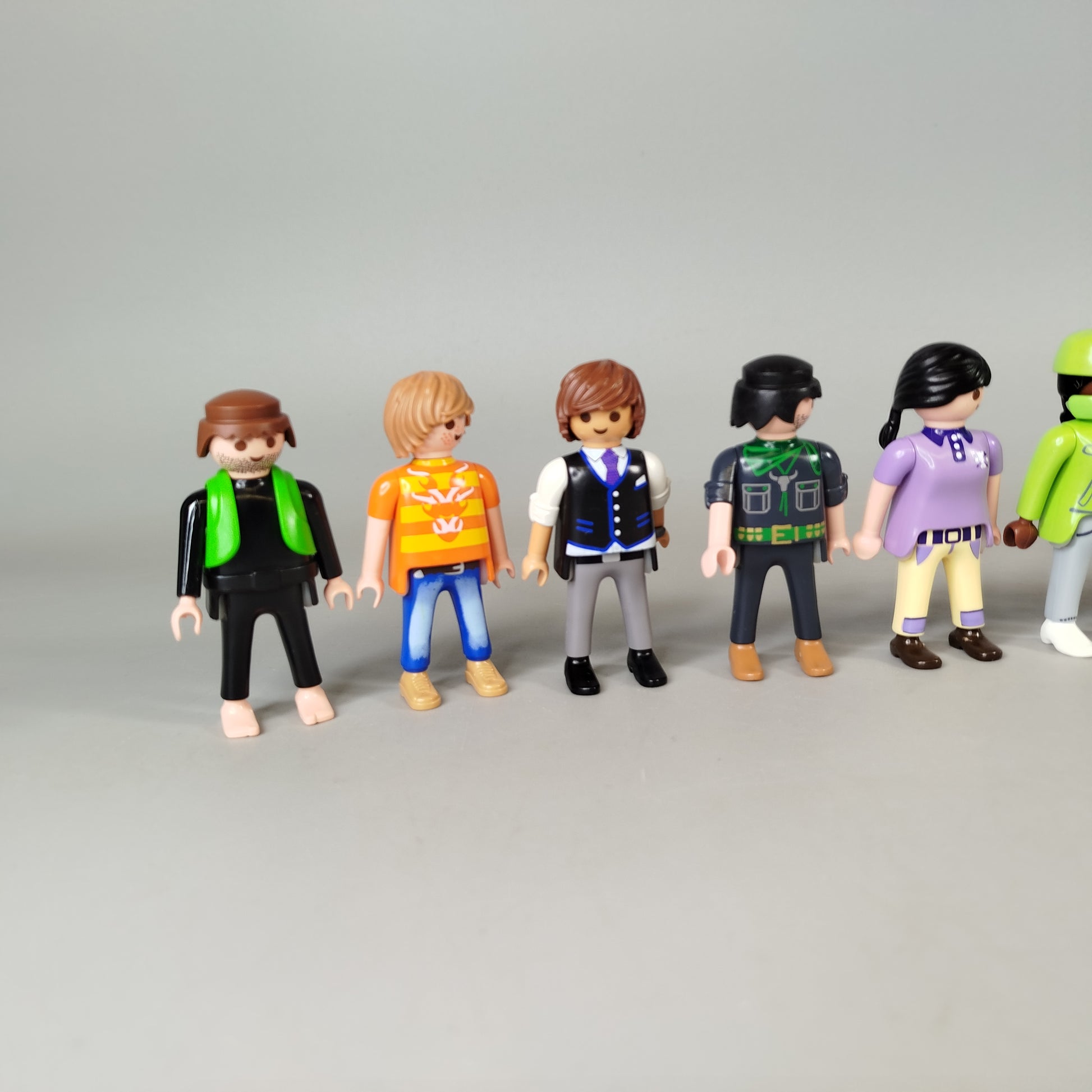 Playmobil Figuren Set von 16 Charakteren – inkl. Hasenfiguren