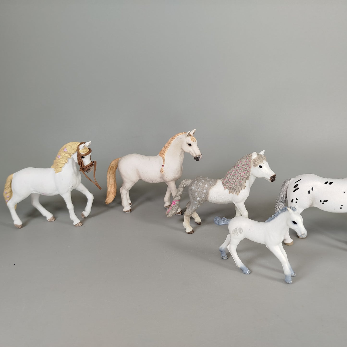 Schleich Pferde Set von 8 Figuren, wie neu
