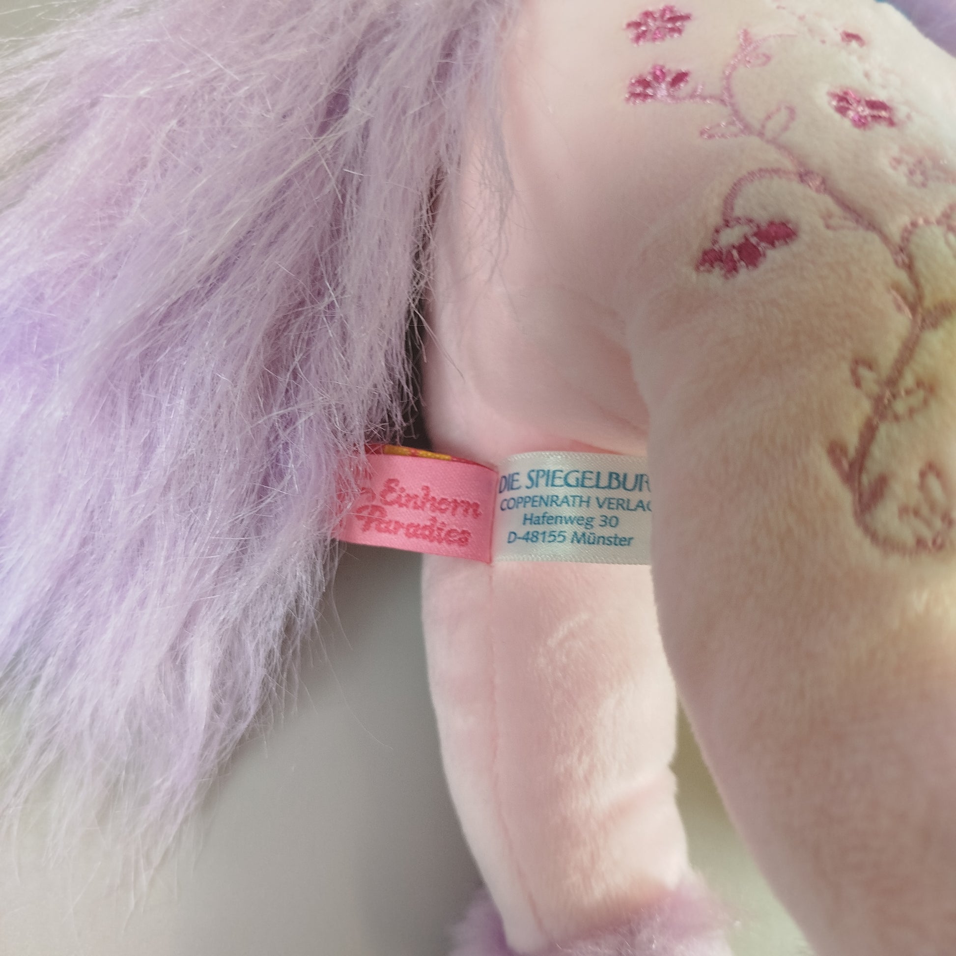 Die Spiegelburg Plüsch-Einhorn und Barbie Set