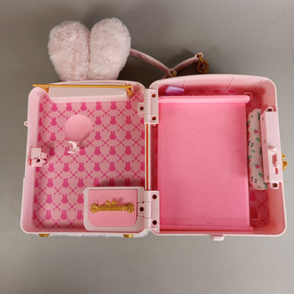 MGA Entertainment Na! Na! Na! Surprise 3-in-1 Rucksack-Schlafzimmer Set, OVP