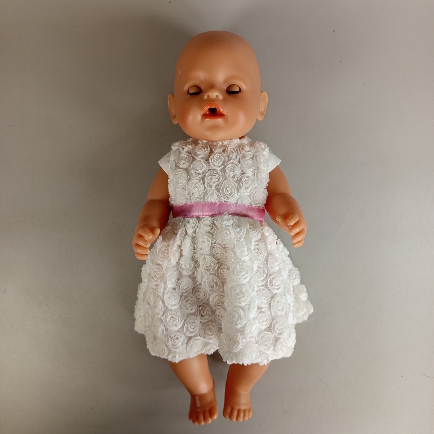 Zapf BABY born Puppe – mit Kleidung, Schuhen & Zubehör