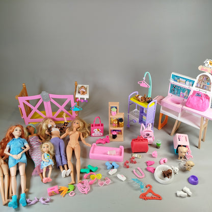Mattel Barbie-Puppen Set von 8 mit Zubehör, ohne OVP