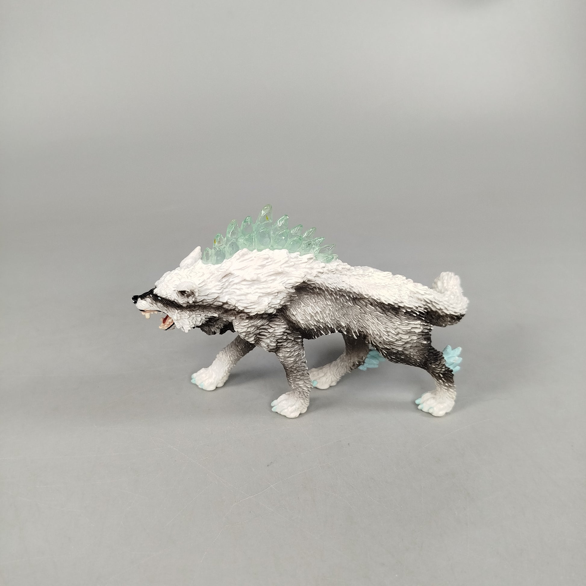 Schleich Eldrador Figur Sammelfigur Schneewolf- 42452
