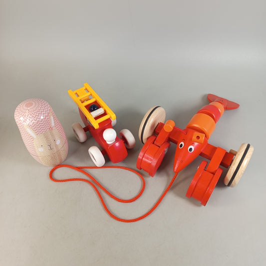 BRIO Bundle Set von 3 Feuerwehrauto, Hummer & Steckpuppe