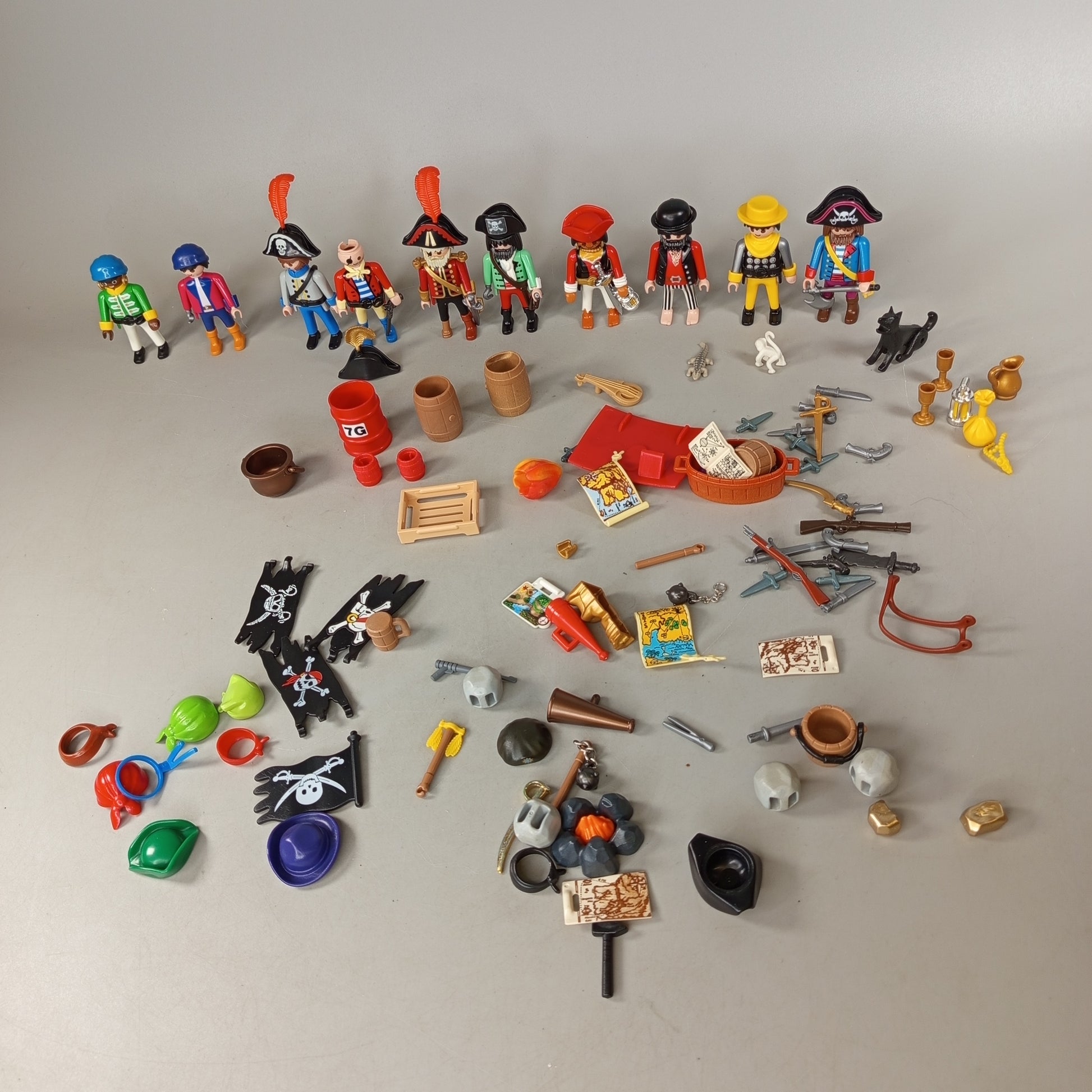 Bundle Playmobil 13x Piraten Figuren, gebraucht, ab 6 Jahre 