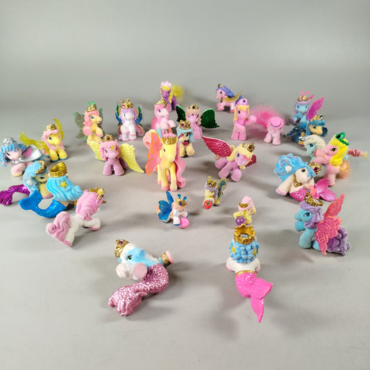 Filly Bundle Pferde Fantasie Set von 28 Figuren