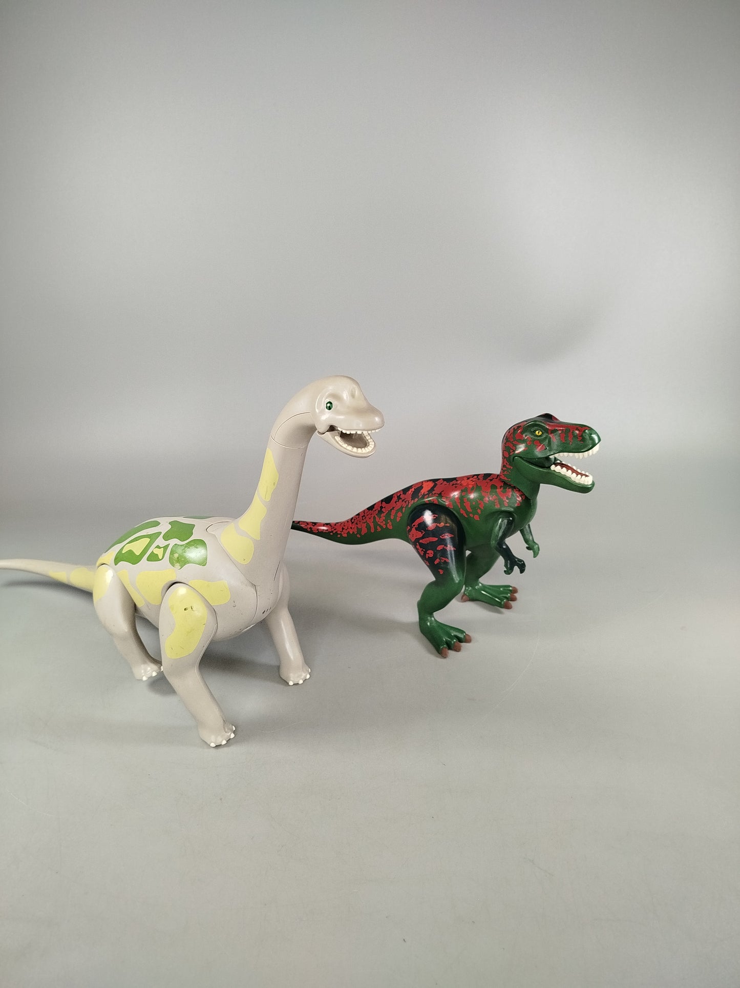 Playmobil Dinosaurier Set von 2 Spielfiguren – T-Rex & Sauropode