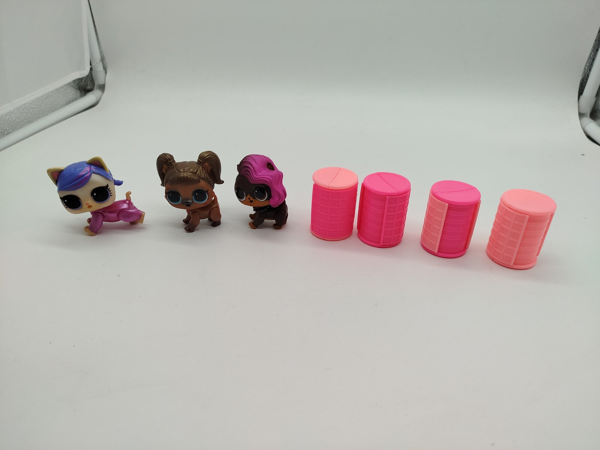 11 L.O.L. Surprise Puppen mit Accessoires